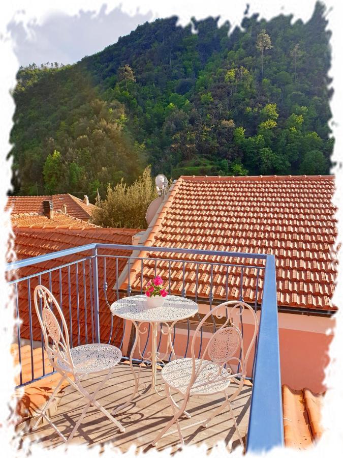 Casa Vacanze Family Albisola Superiore Buitenkant foto