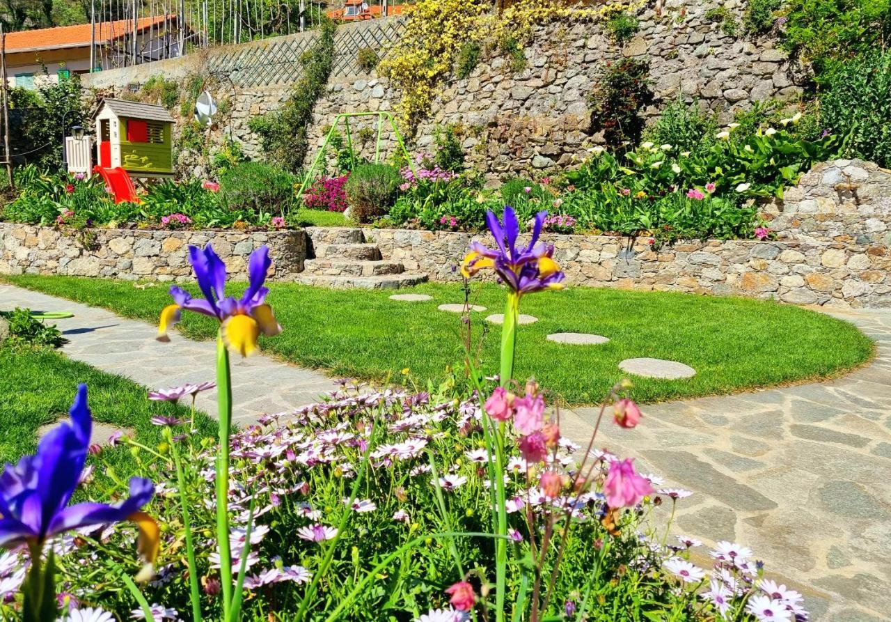 Casa Vacanze Family Albisola Superiore Buitenkant foto