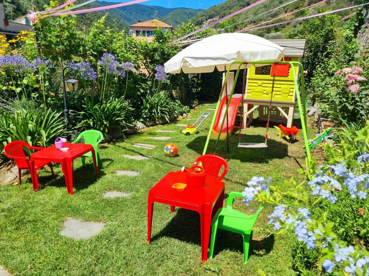 Casa Vacanze Family Albisola Superiore Buitenkant foto