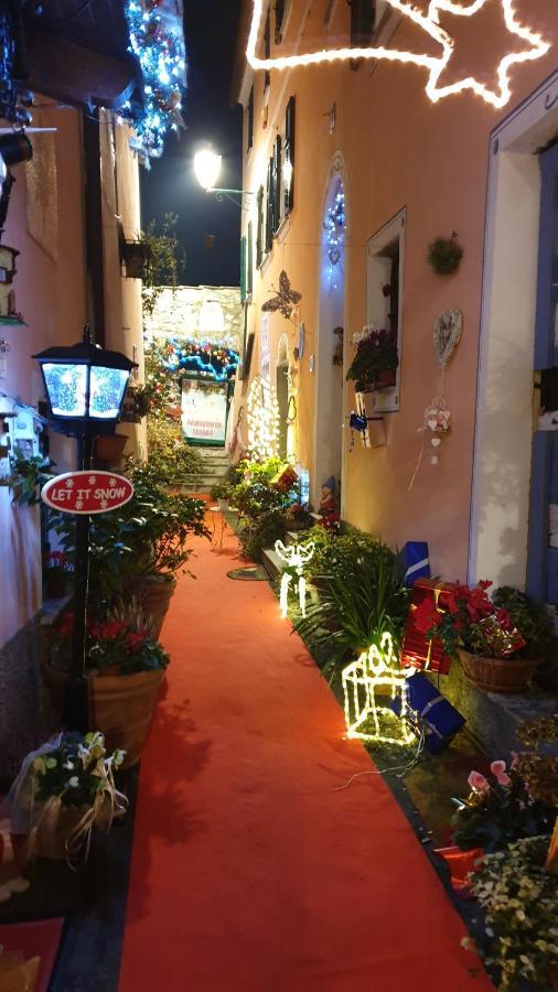 Casa Vacanze Family Albisola Superiore Buitenkant foto